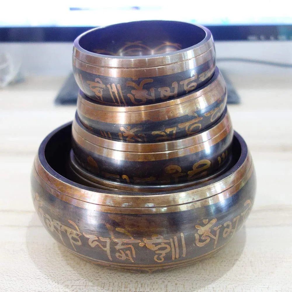 7 Tailles différentes népal Bol Chantant en Laiton Noir rituels sacrés du Dharma Bol tibétain pour Le Yoga de méditation (Size : 95MM)