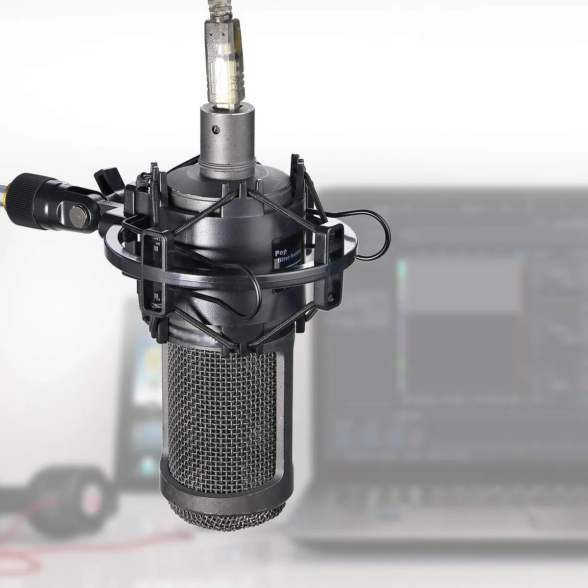 AT2020 Suspension - Le Shock mount réduit le bruit de vibration et améliore la qualité d'enregistrement pour Audio Technica AT2020 AT2020USB + AT2035 ATR2500 Micro à condensateur par YOUSHARES