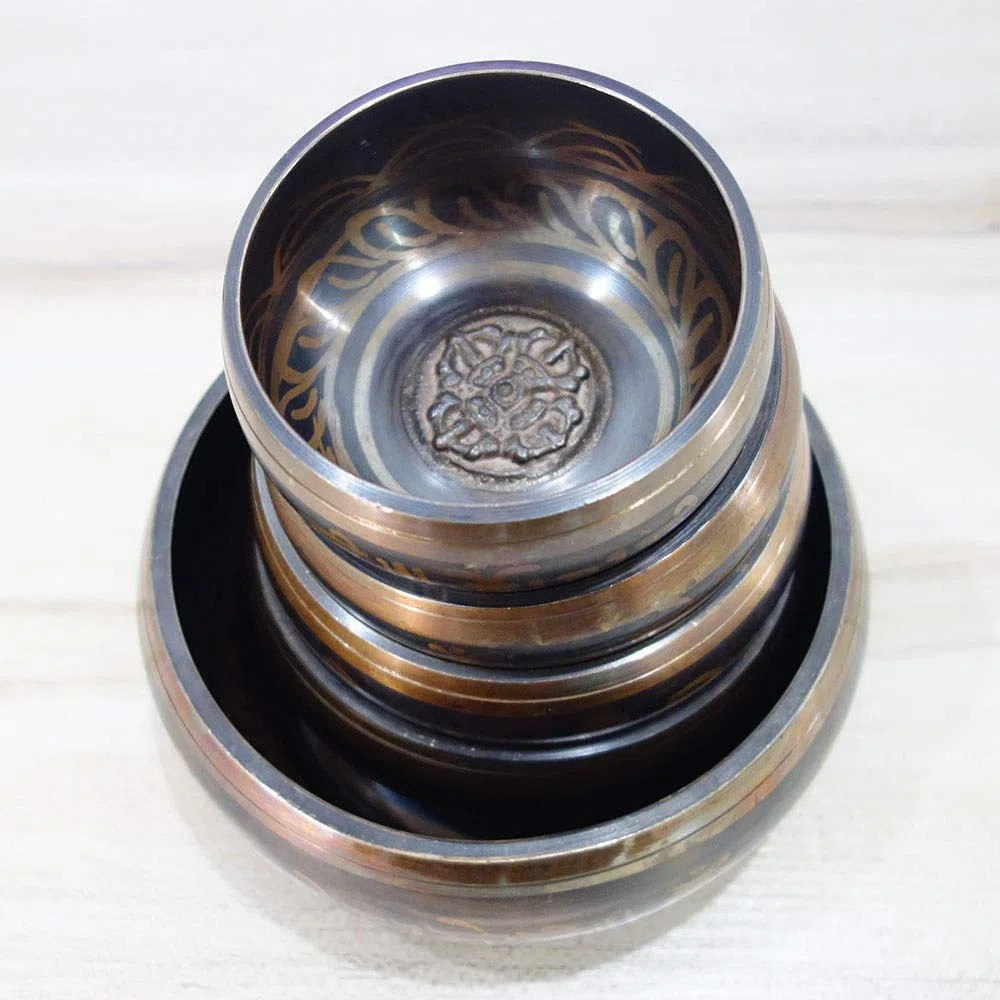 7 Tailles différentes népal Bol Chantant en Laiton Noir rituels sacrés du Dharma Bol tibétain pour Le Yoga de méditation (Size : 95MM)